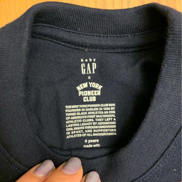 Gap Graphic T Shirt NWT - Picture 3 of 5